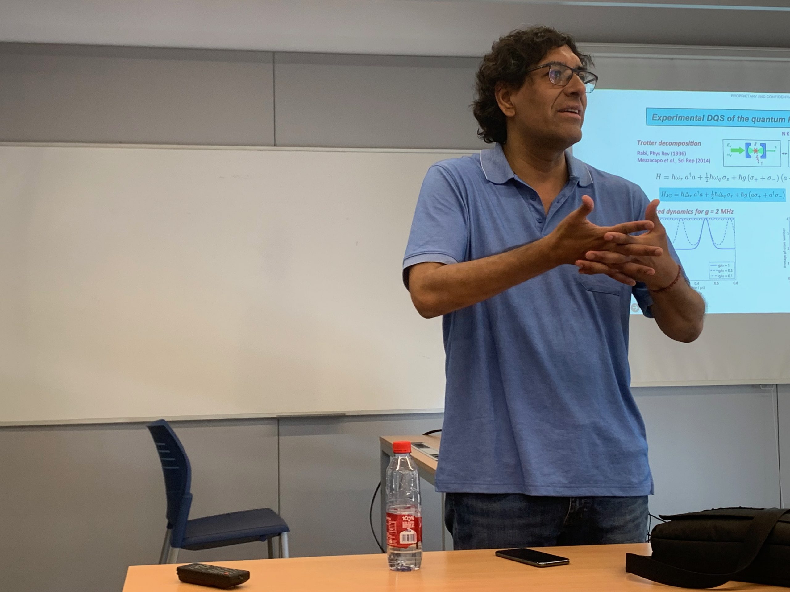 Prof. Enrique Solano visits IDAL